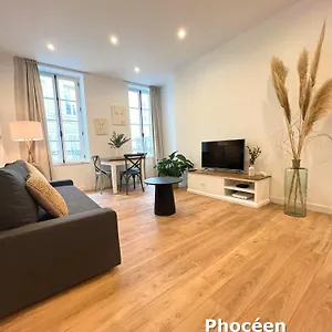 4* Aparthotel Les Du Vieux Port